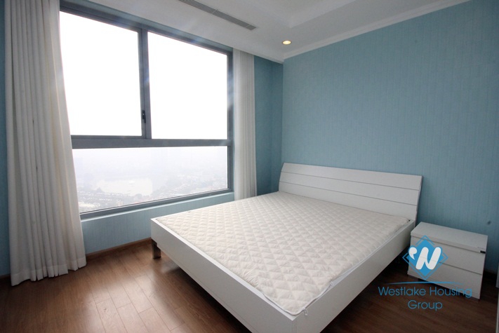 A 2 bedroom apartment for rent in Vinhome Nguyen chi thanh